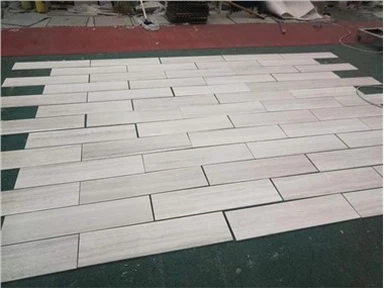 Fehér fa vénás márványlapok