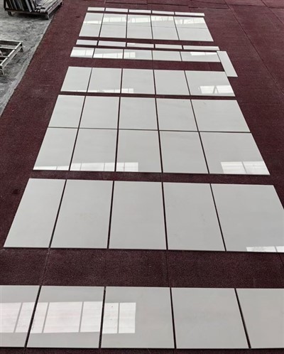 Abszolút fehér márvány