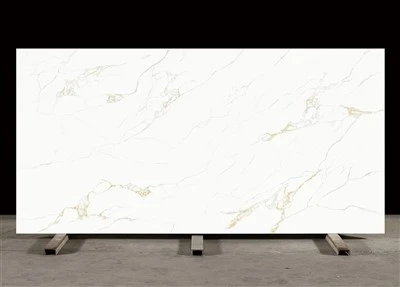 Calacatta Arany Superior Kvarc